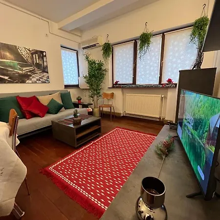 Charming And Cozy In Center Bucarest